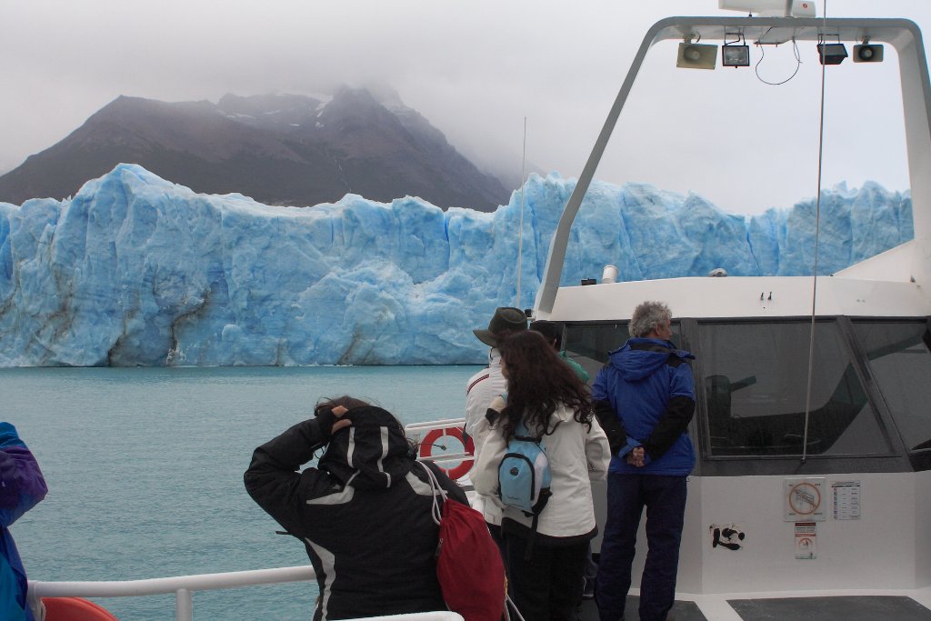 13-The glacier from the lake.jpg - The glacier from the lake